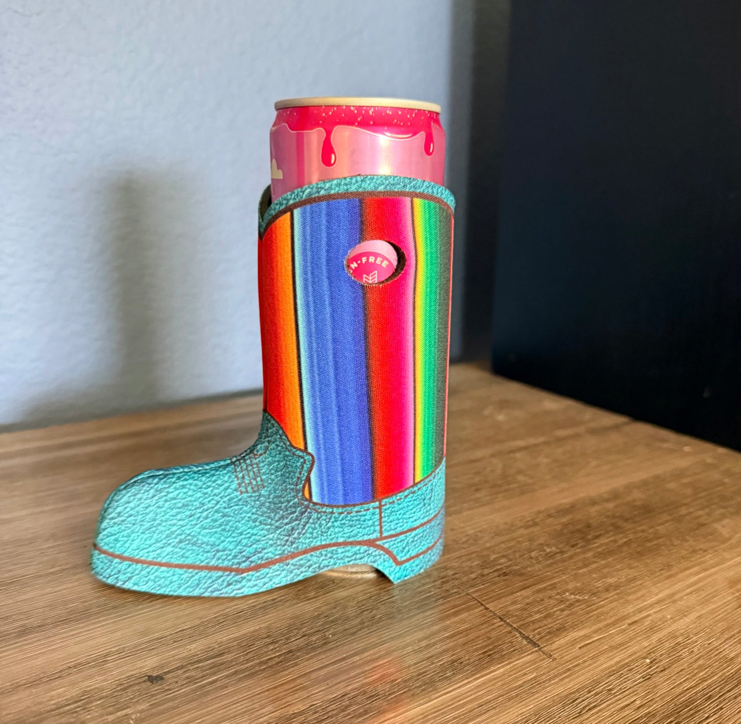 WESTERN BOOT SERAPE PRINT DRINK SLEEVE